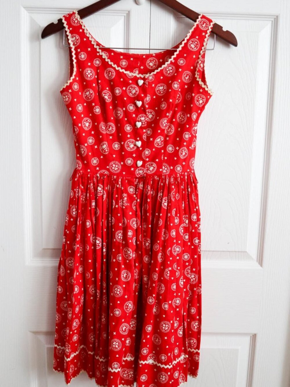 Vintage Handmade Girls Dress Red Folk Art Heart Pattern Sz 6-7 Farmhouse Retro